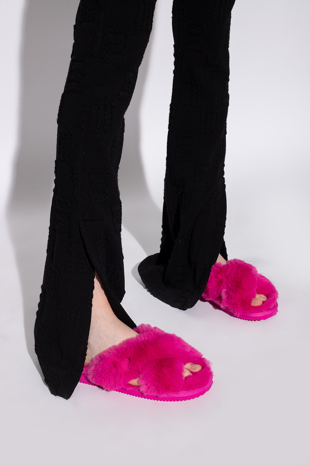 Mk on sale fluffy slides